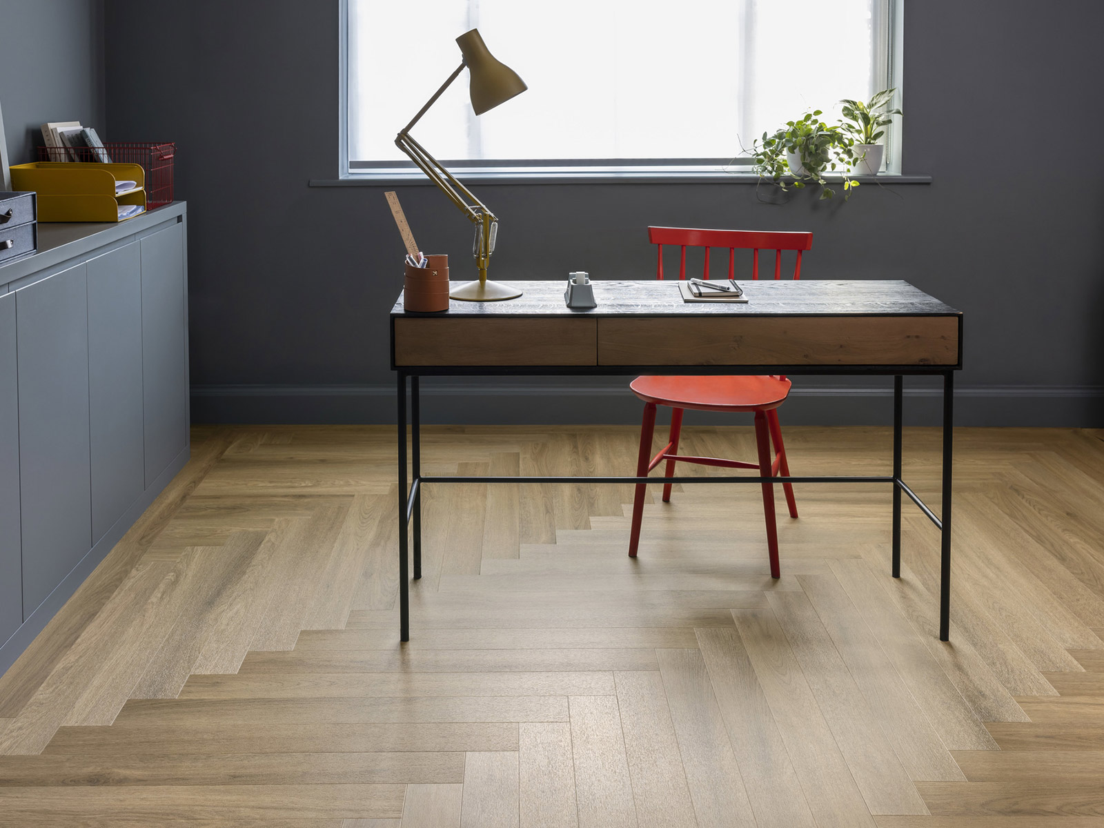 Guild Oak: Beautifully designed LVT wood flooring from the Amtico